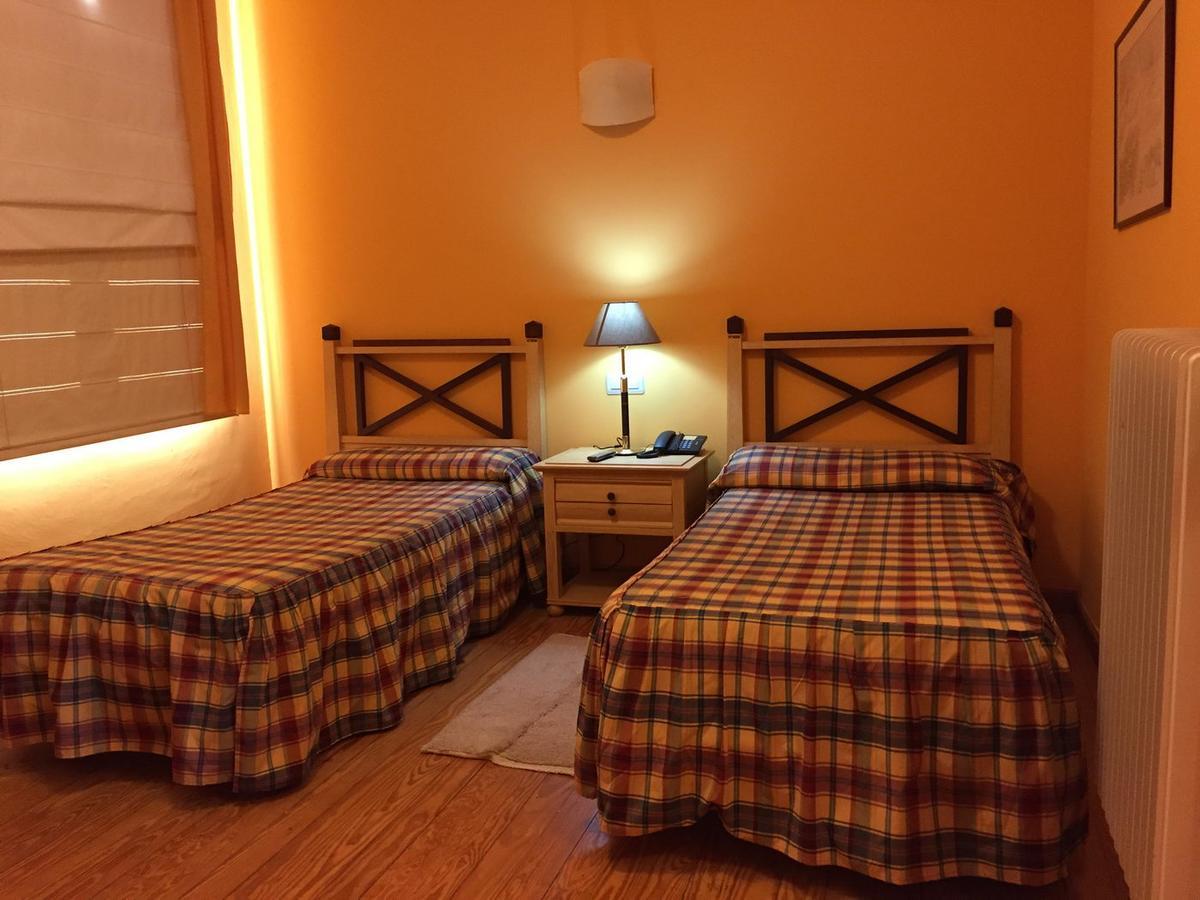 Hotel Rural El Valle Барруэло-де-Сантульян Экстерьер фото
